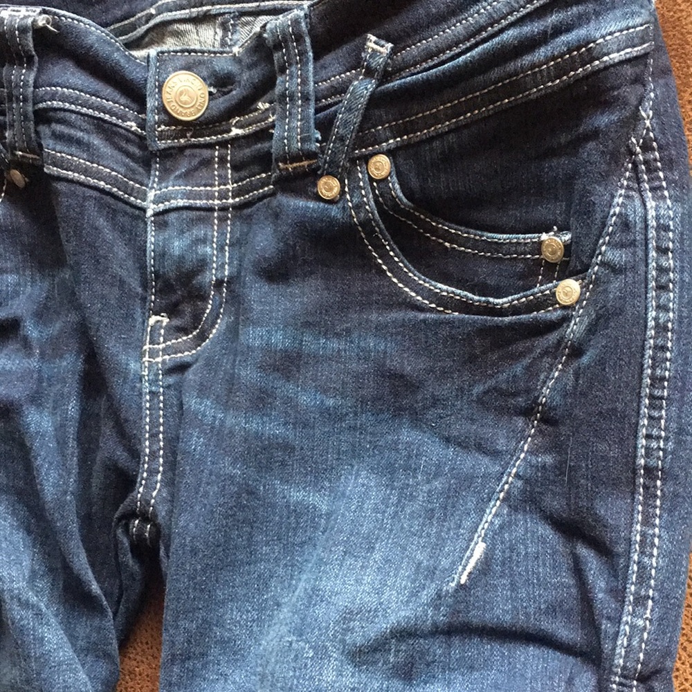 Virgin Only Ruched Side Dart Capri - Picture 4 of 16